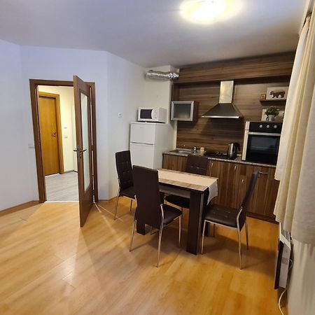 Forest Apartment/ Villa Park โบโรเวทส์ ภายนอก รูปภาพ