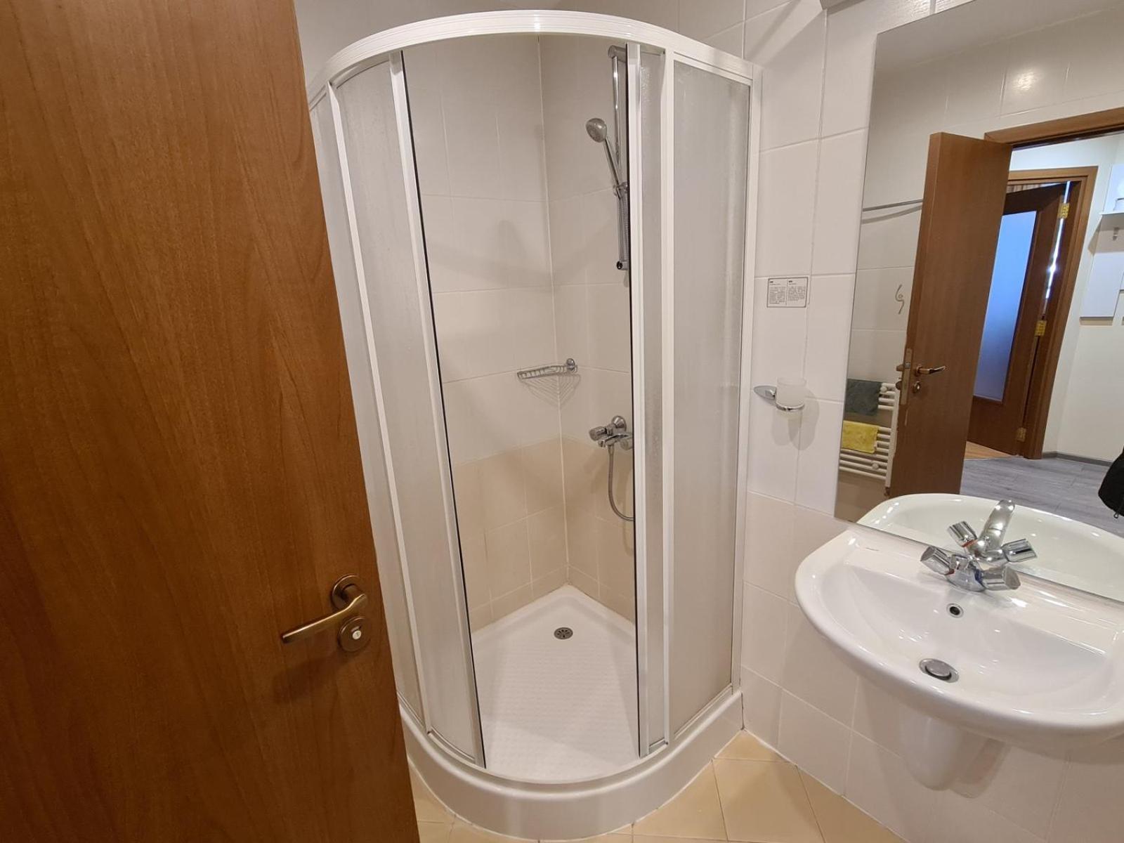 Forest Apartment/ Villa Park โบโรเวทส์ ภายนอก รูปภาพ